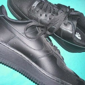 Black Nike Air Force 1's
